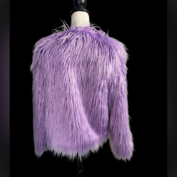 QIYE Faux Fur Teddy Jacket - Picture 2 of 6